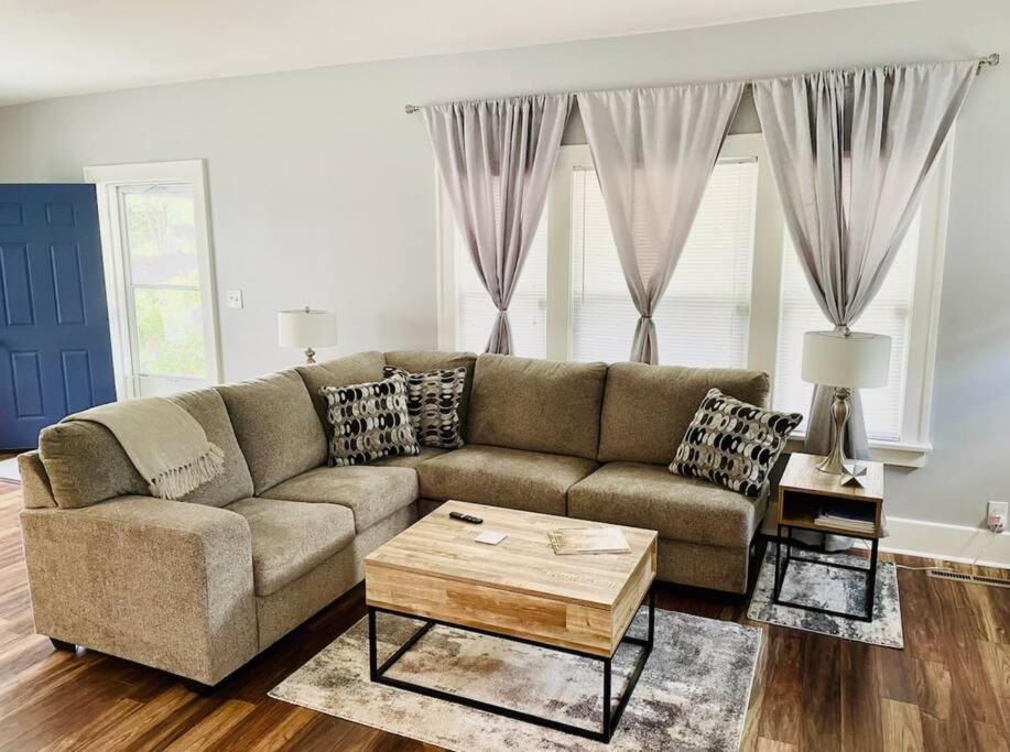 Cherry Street Luxury- Shopping-Dining-By Downtown And Hospitals Tulsa Extérieur photo